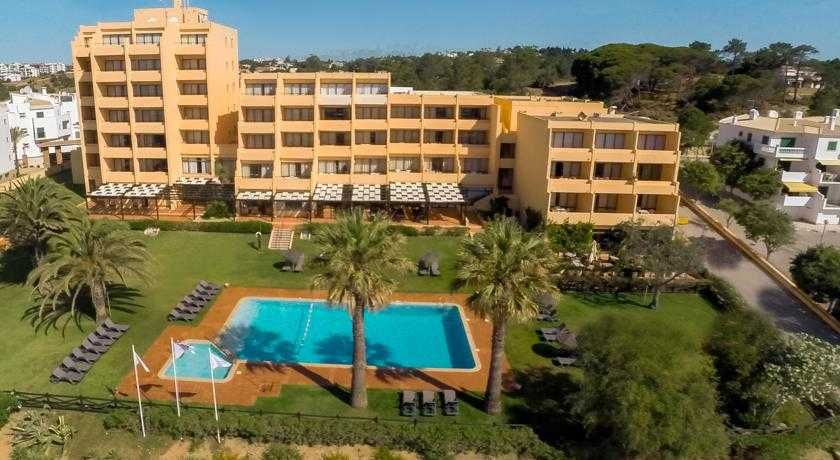 Dom Pedro Lagos+Bilhete Zoo de Lagos 1 dia