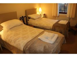 Contemporary Apartment off Queensferry Road