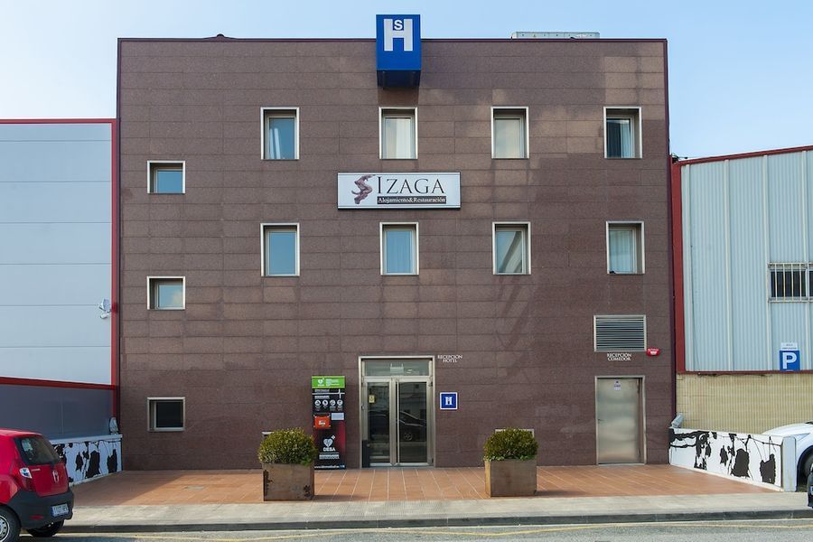 Hostal Izaga con Traventia