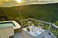 Clifftop Exclusive Safari Hideaway