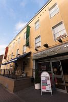 Pery's Hotel