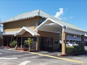 Econo Lodge Cocoa Beach  near the Port
