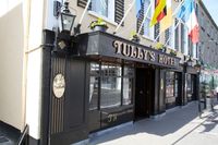 Tully's Hotel