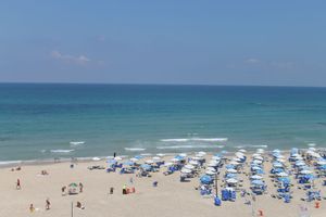 Hatzmaot - Bat Yam