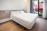 B&B HOTEL Madrid Fuenlabrada+Bilhete Parque Warner 2 dias consecutivos