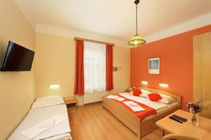 Hotel Golden City Garni