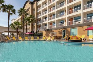 DoubleTree by Hilton Hotel Galveston Beach