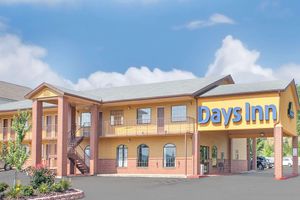 Days Inn by Wyndham Fayetteville