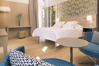 Oceania Hôtel de France Nantes+Billet à Planète Sauvage - 1 Jour