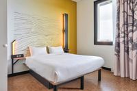 B&B HOTEL Paris Porte d'Orléans