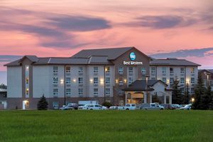 Best Western Rocky Mountain House Inn & Suites