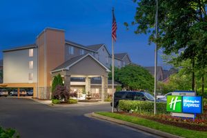 Holiday Inn Express Chapel Hill by IHG