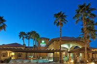 Holiday Inn Express and Suites Rancho Mirage Palm