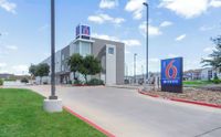 Motel 6 Laredo, TX - Airport