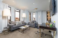 John Hand Club Hotel