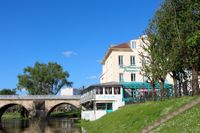 Hotel Restaurant L'Esturgeon+Billet Thoiry ZooSafari - 1 jour