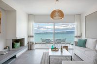 Costa Vasia Suites & Apartments