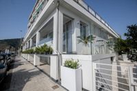 VistAmare Luxury Retreat