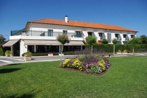Hotel des Pins