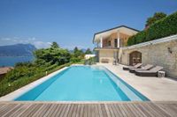 Villa Sybille With Pool And Lake View