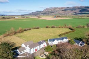 Willow House Bed & Breakfast and Orchard Studios Self Catering