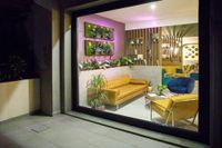 Moody smart & comfy Hotel