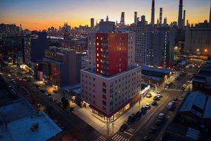 The Nedia, BW Signature Collection