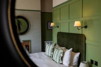 The London & Paris Hotel