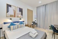 Sant Adrià Urban Suites by gaiarooms+Entrada Illa Fantasia 1 día